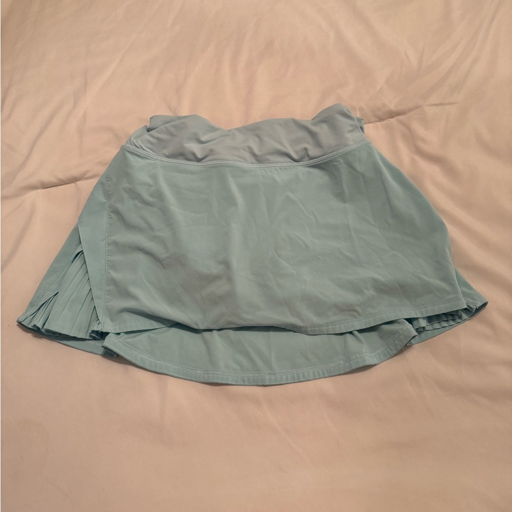 Light blue size 6 discontinued Lulu skirt with pleated sides